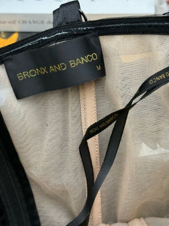 🆕 BRONX & BANCO 🧿 NWOT Rosalie Noir Floral-Appliqué Tulle Gown, Sz M US 6 - Picture 14 of 16